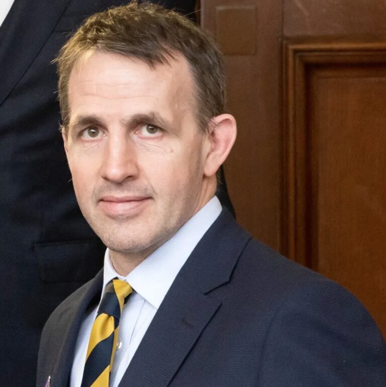 BEN CHALLACOMBE, MD (UNITED KINGDOM)