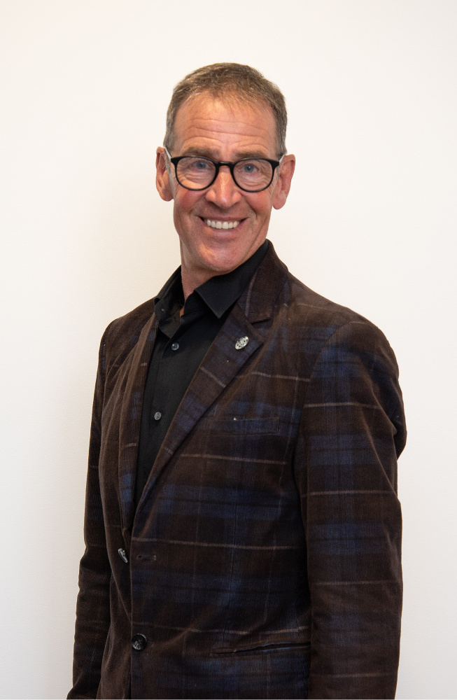 STEPHEN MARK, MD (NEW ZEALAND)